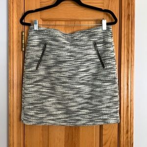 Ann Taylor Loft b&w tweed skirt with zipper pockets